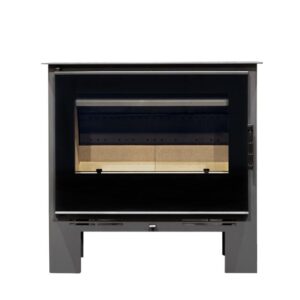 A SMART da Metlor é uma salamandra a lenha eficiente e sustentável, com 7,8 kW de potência,