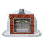Forno a lenha Aveiro com porta de fumeiro em inox, acabamento em tijolo vermelho, ideal para cozedura tradicional de pão, pizzas e assados.