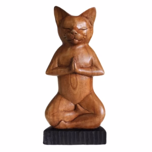 escultura gato meditação madeira